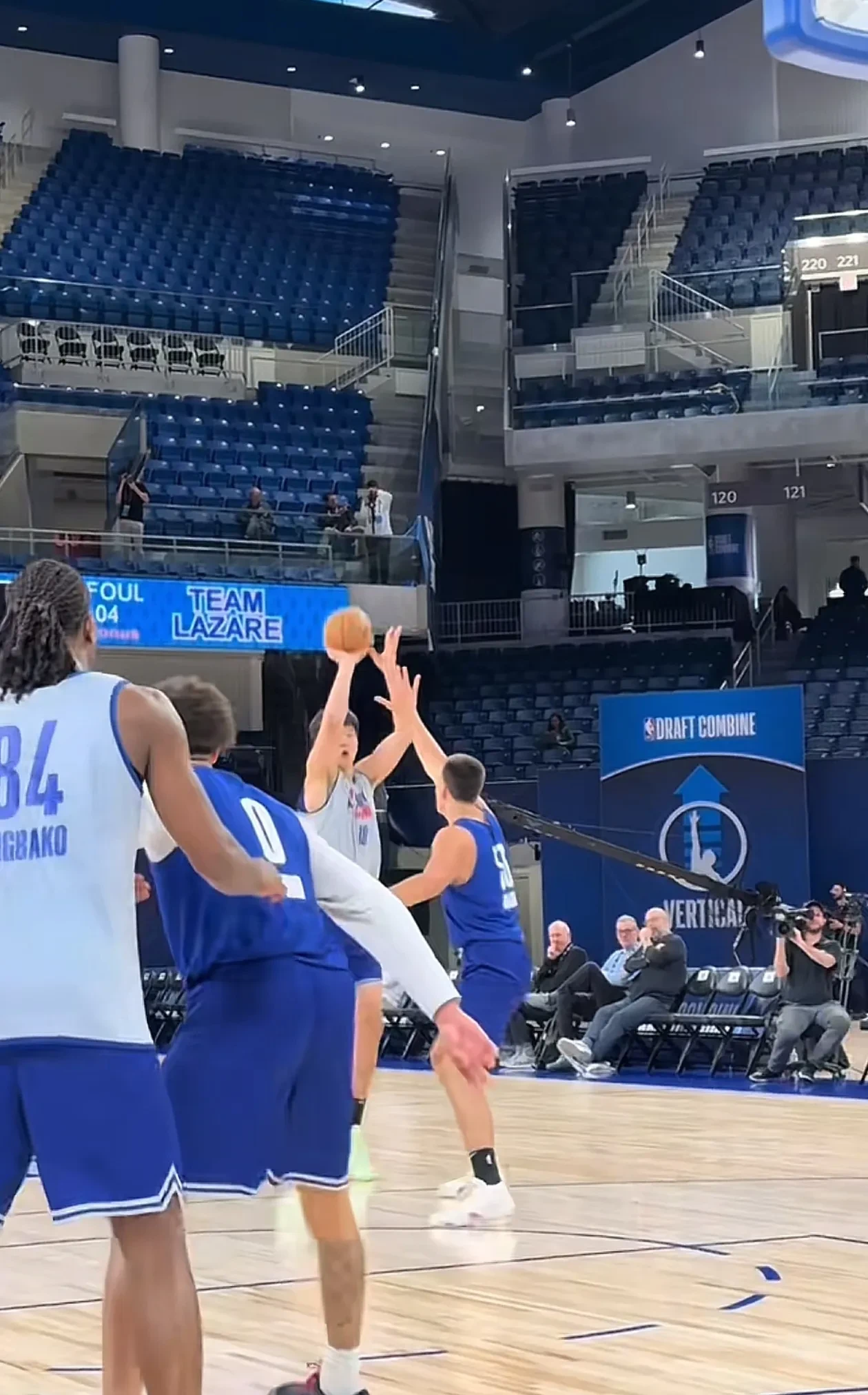 网页版登录-窗口期体能课后，明尼苏达森林狼复出首秀备战欧篮联，引发热议，轮换策略成焦点(欧篮联赛程比分排名)